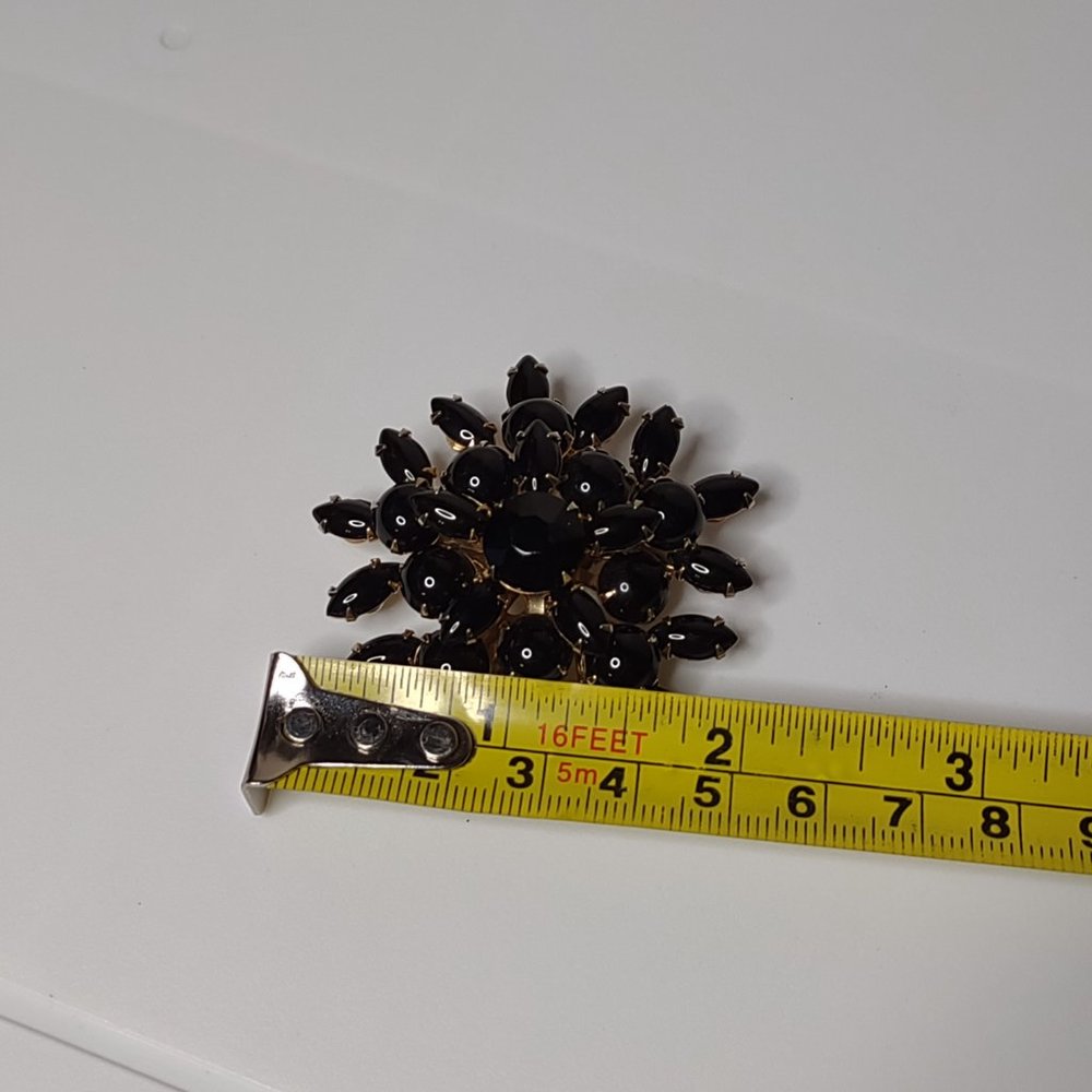 Pretty Black Rhinestone Brooch - Picture 14 of 14